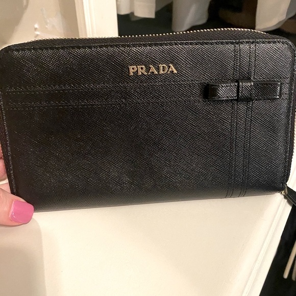 Prada Lux Bow Leather Wallet - Picture 5 of 6